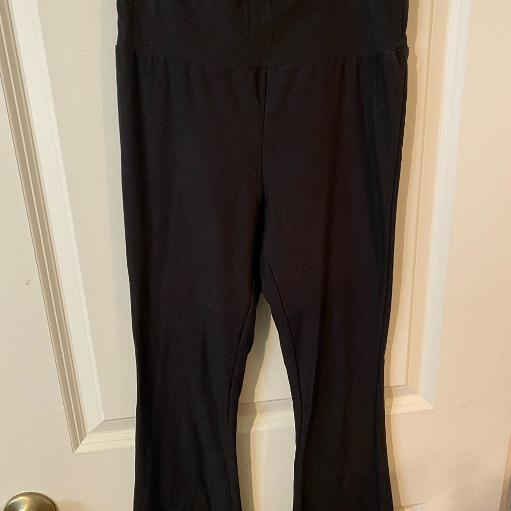 Black flare yoga pants